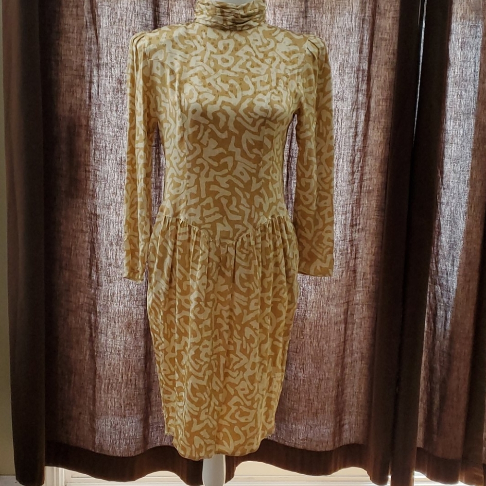 CADAZ WOMEN'S DRESS SIZE 4